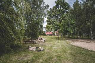 Дома для отпуска Dom z sadem nad jeziorem Orzysz Skomack Wielki Дом с 3 спальнями-60